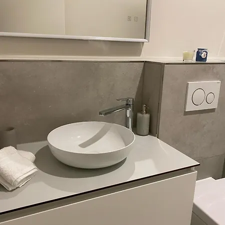 Lujo Porec * فونتانا